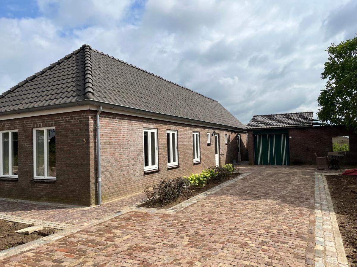 Gastenverblijf Stekkenhof Apartment Haalderen ภายนอก รูปภาพ